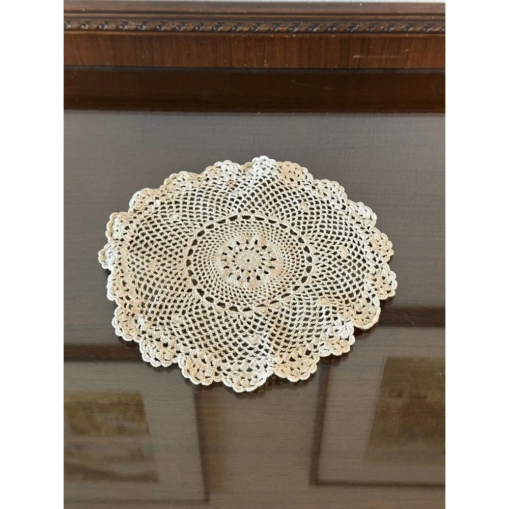 Vintage‎ 9'' Round Lace Doily